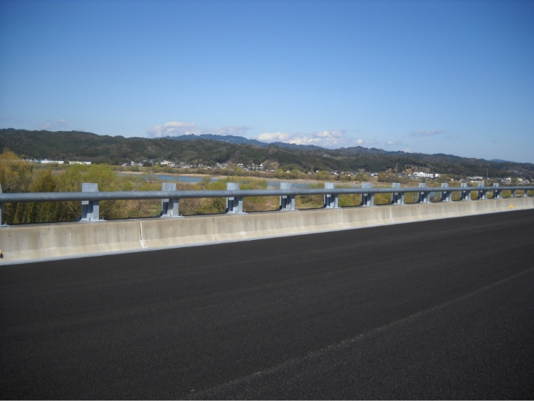 愛知沿岸部の半壁高欄