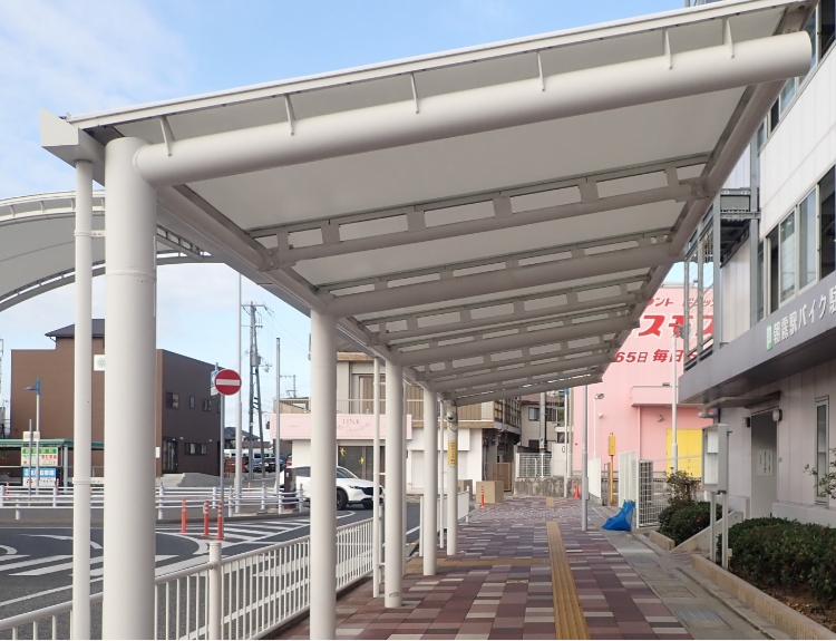 各地の駅前屋根材(P)